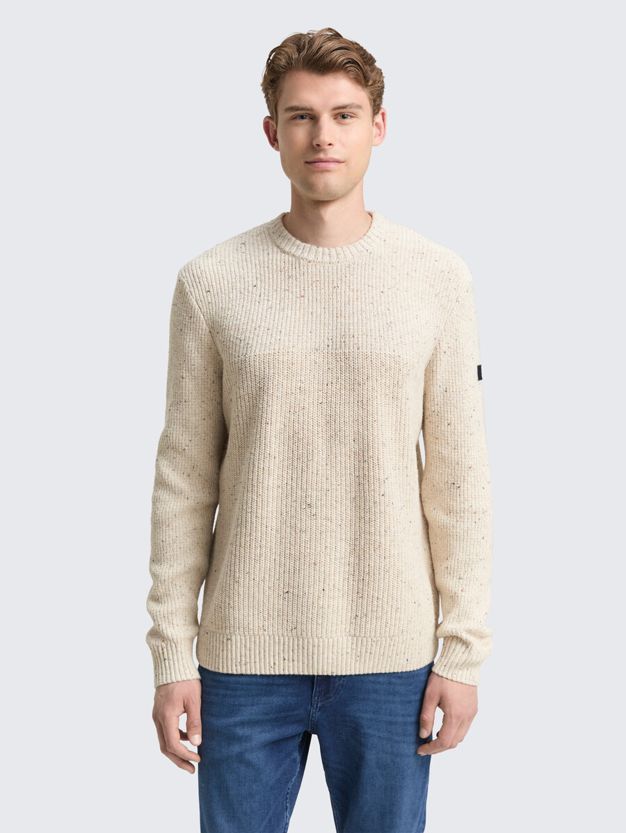 maglione lavorato a maglia con texture miste