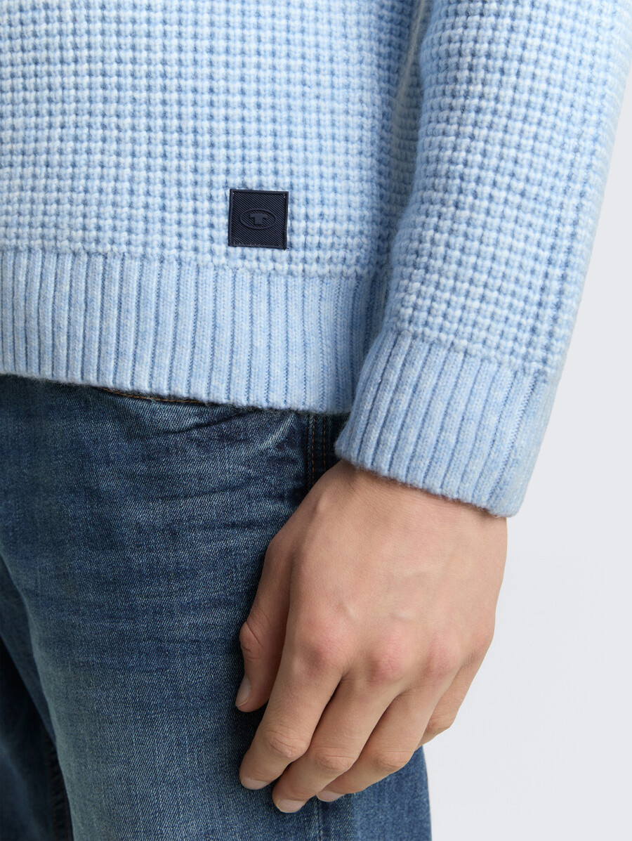 maglione lavorato a maglia con contenuto di lana