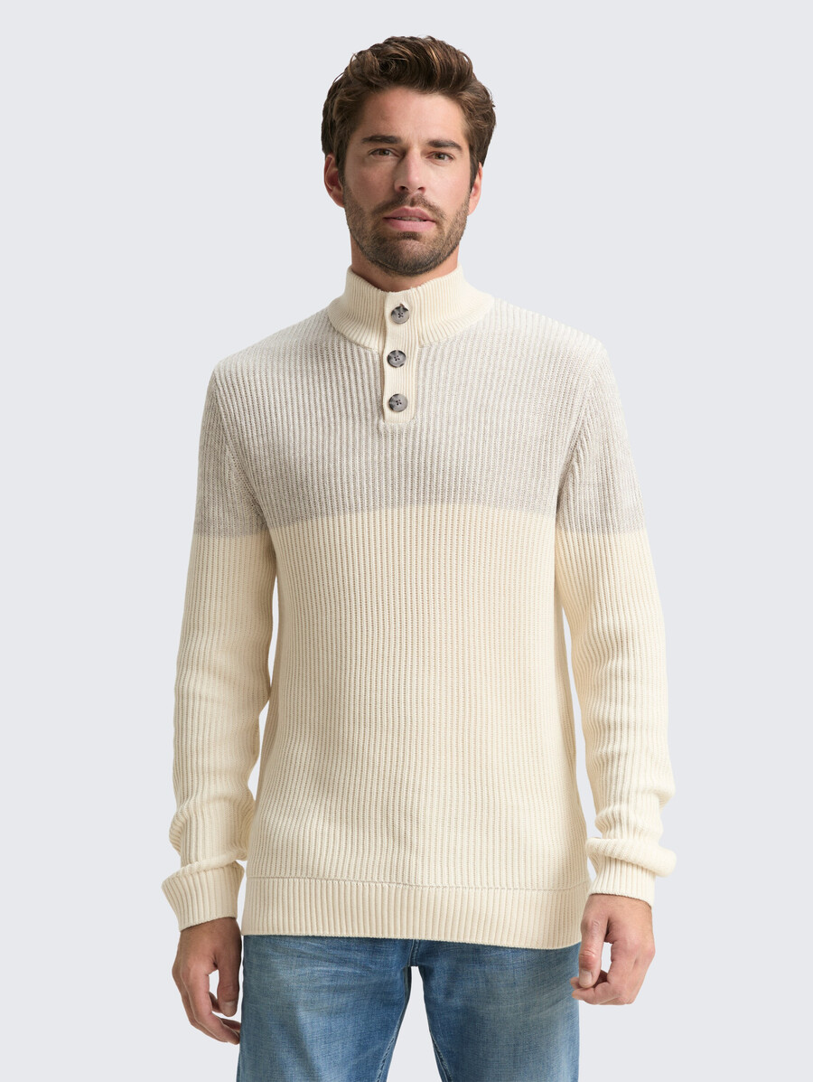 maglione lavorato a maglia troyer con abbottonatura