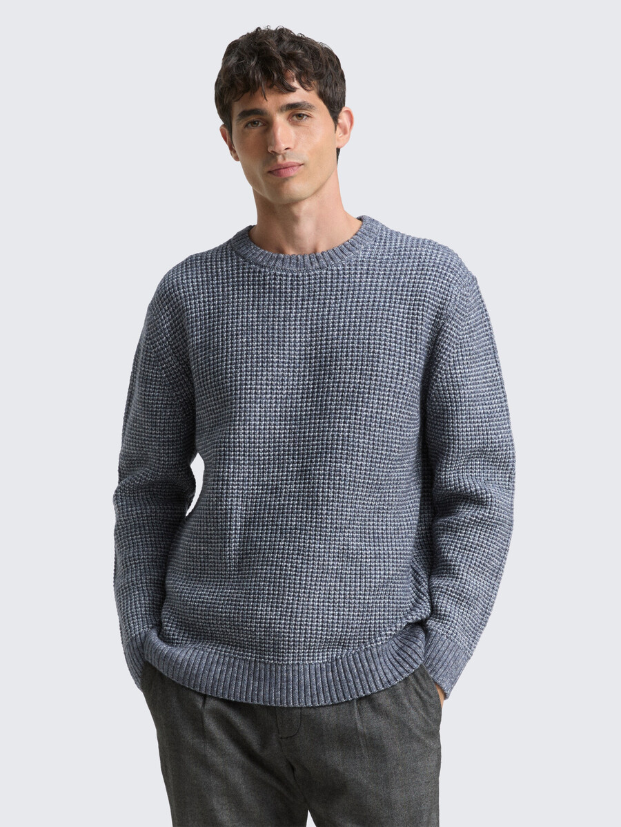 maglione lavorato a maglia con contenuto di lana