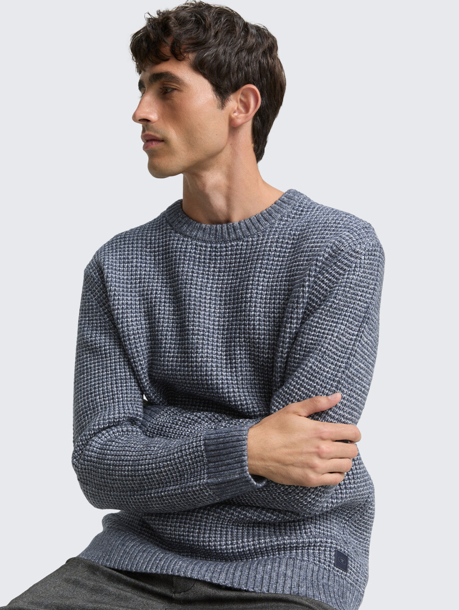 maglione lavorato a maglia con contenuto di lana