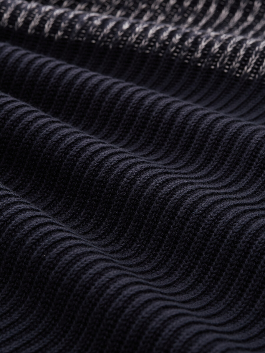 maglione lavorato a maglia troyer con abbottonatura