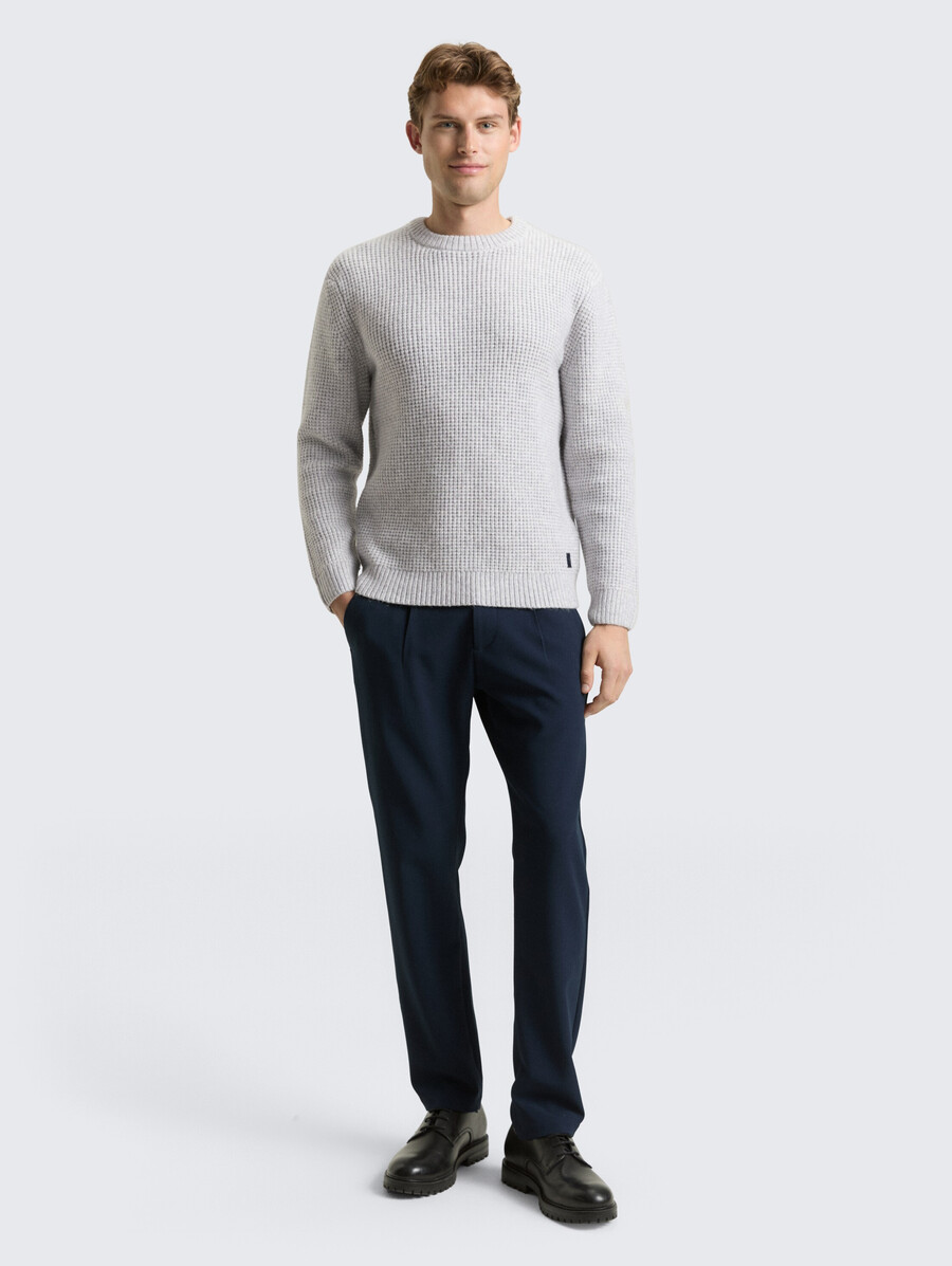 maglione lavorato a maglia con contenuto di lana