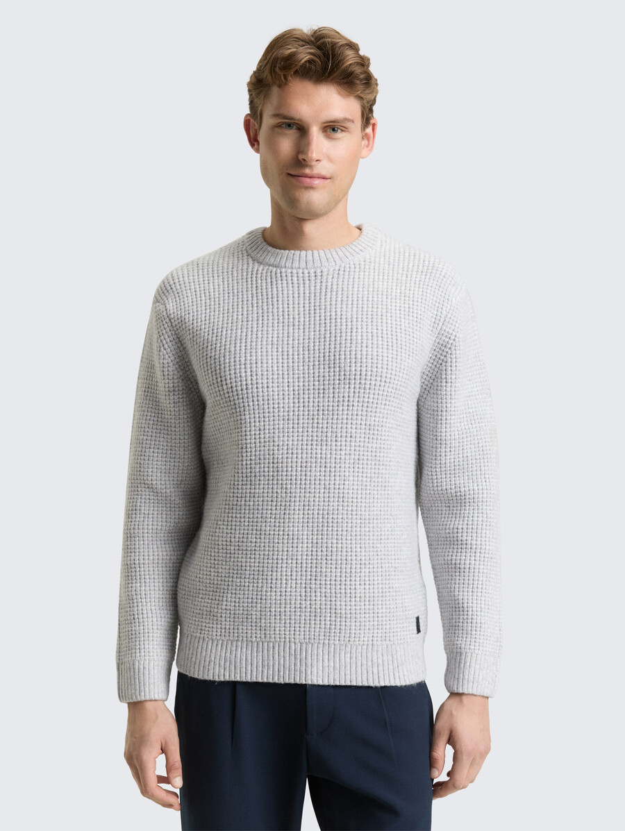 maglione lavorato a maglia con contenuto di lana
