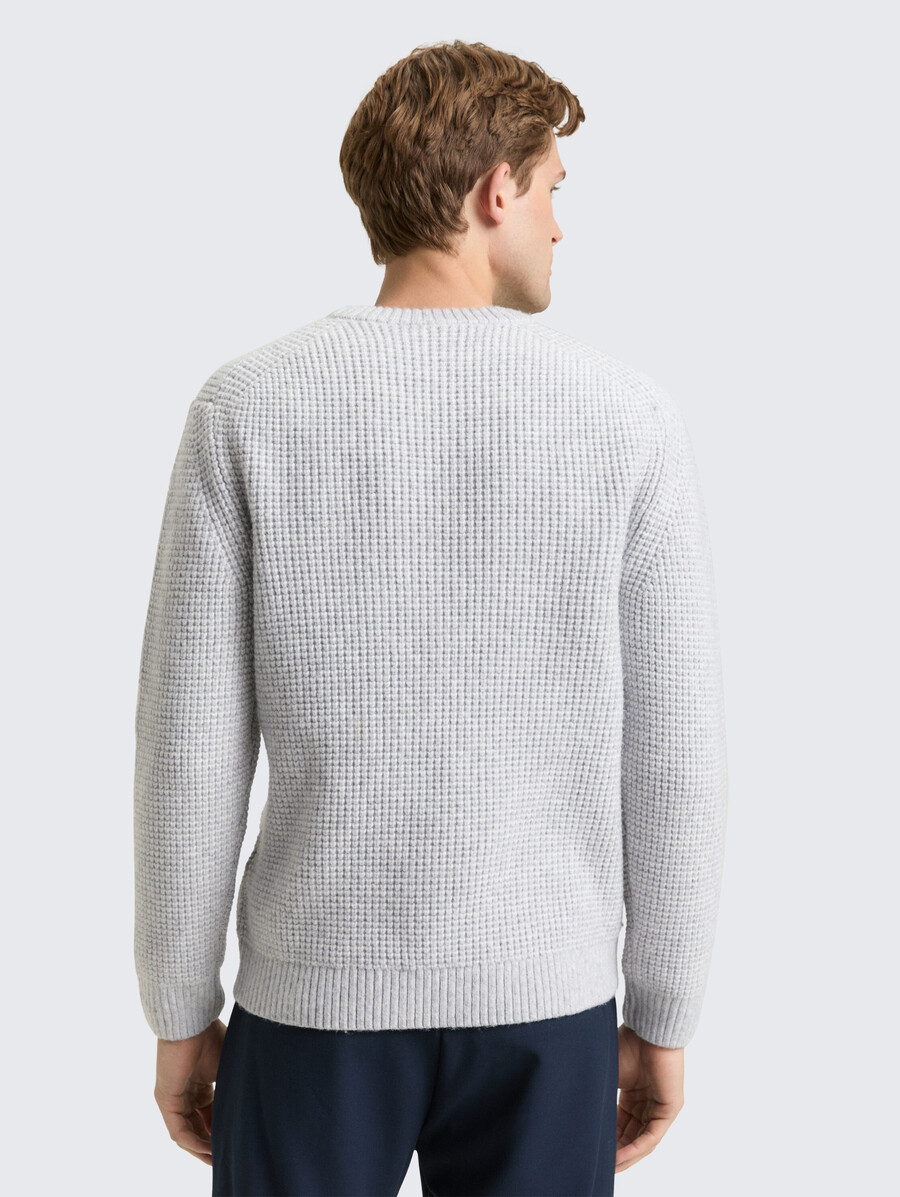 maglione lavorato a maglia con contenuto di lana