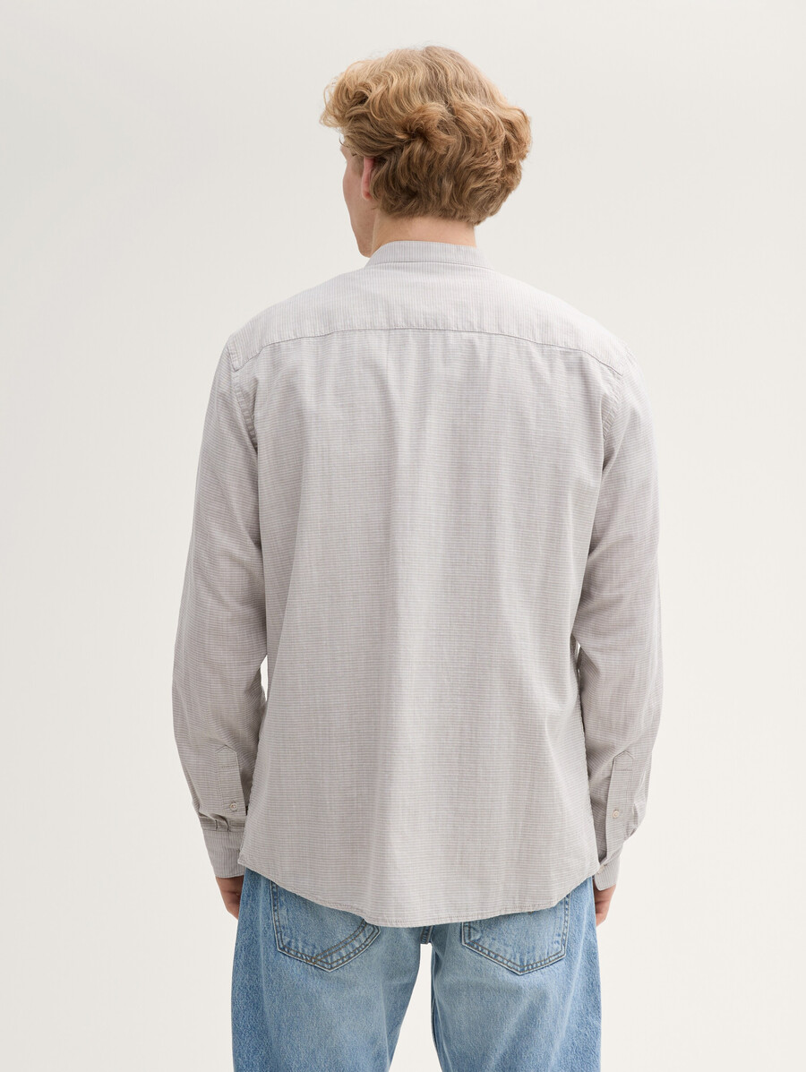 camicia basic fit con colletto alla coreana