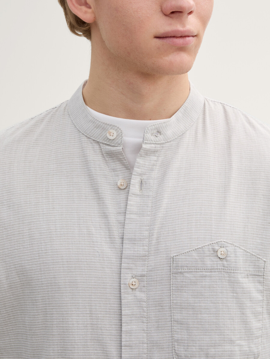 camicia basic fit con colletto alla coreana