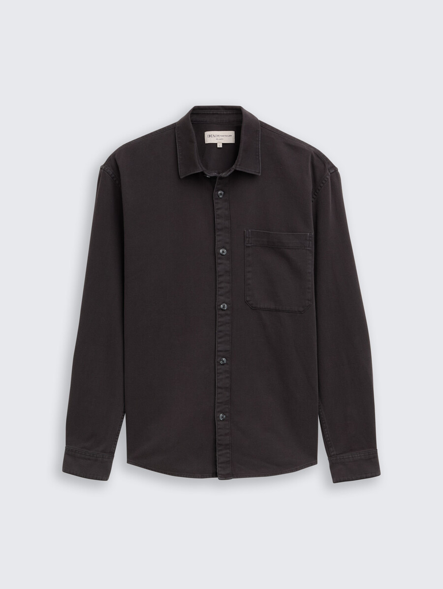 camicia dalla vestibilità comoda con taschino sul petto