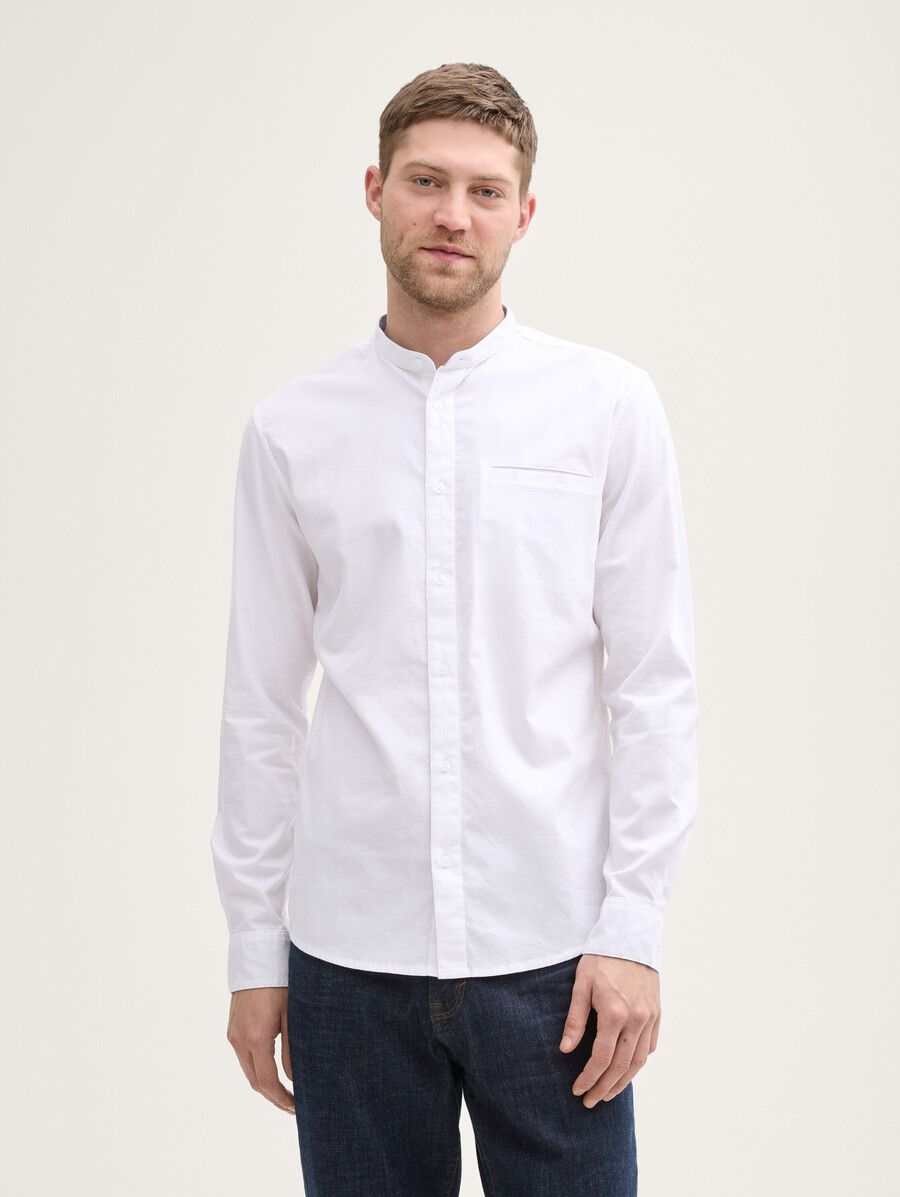 camicia oxford attillata con taschino sul petto