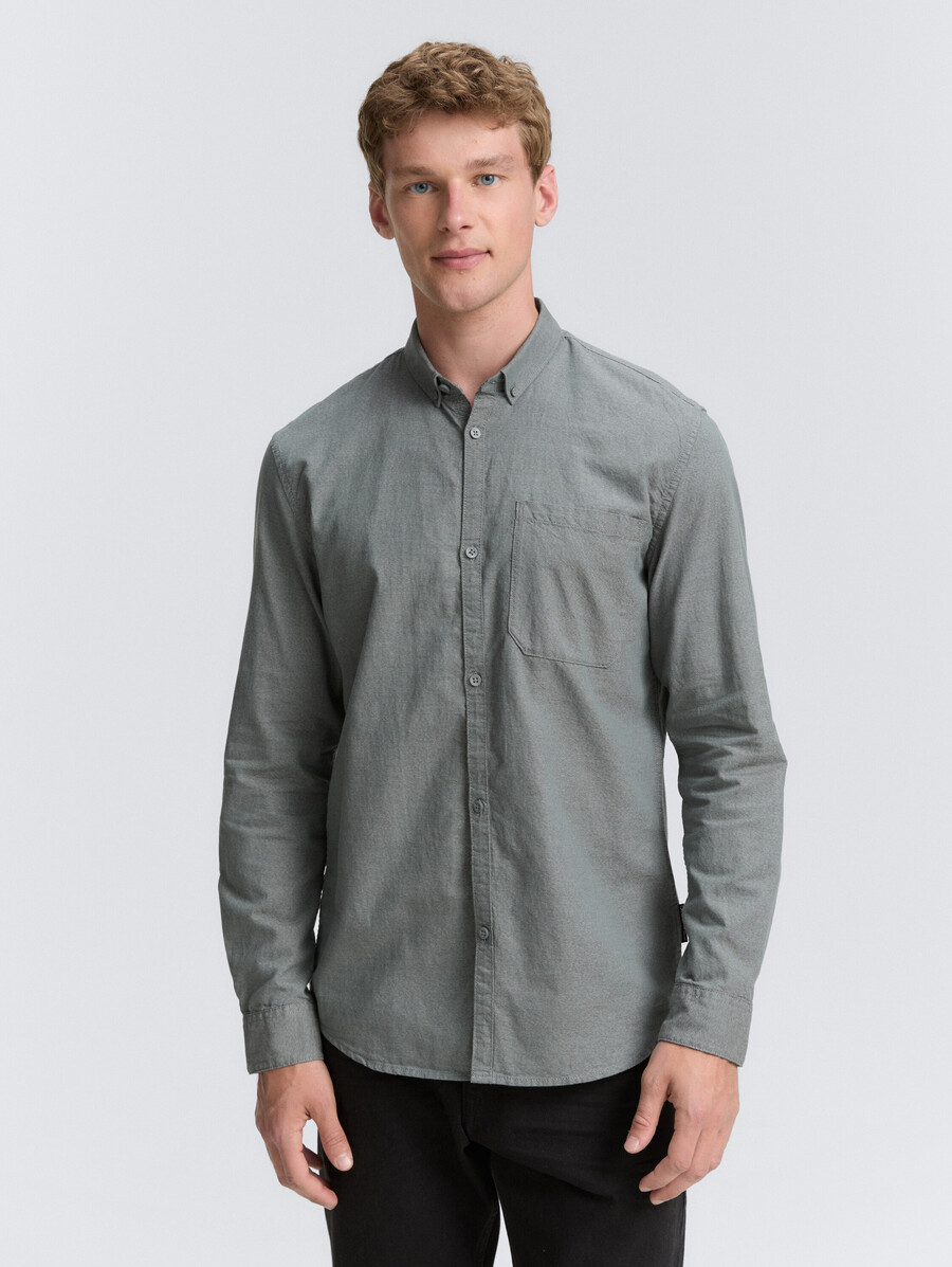 camicia vestibilità regolare con taschino sul petto
