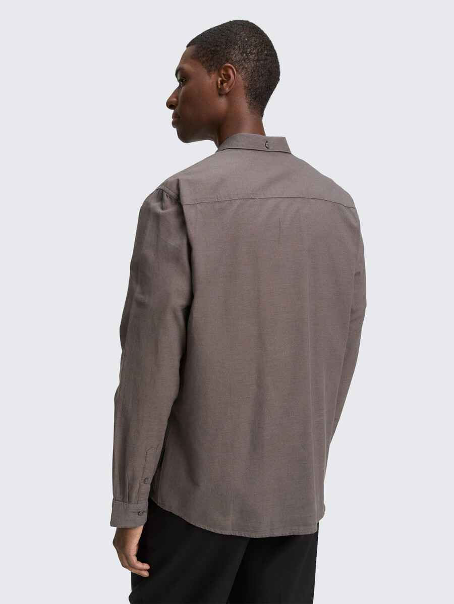 camicia vestibilità regolare con taschino sul petto