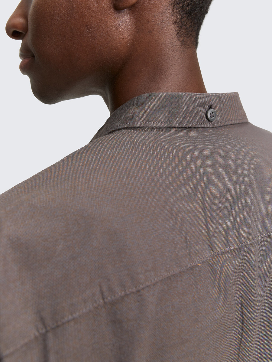 camicia vestibilità regolare con taschino sul petto