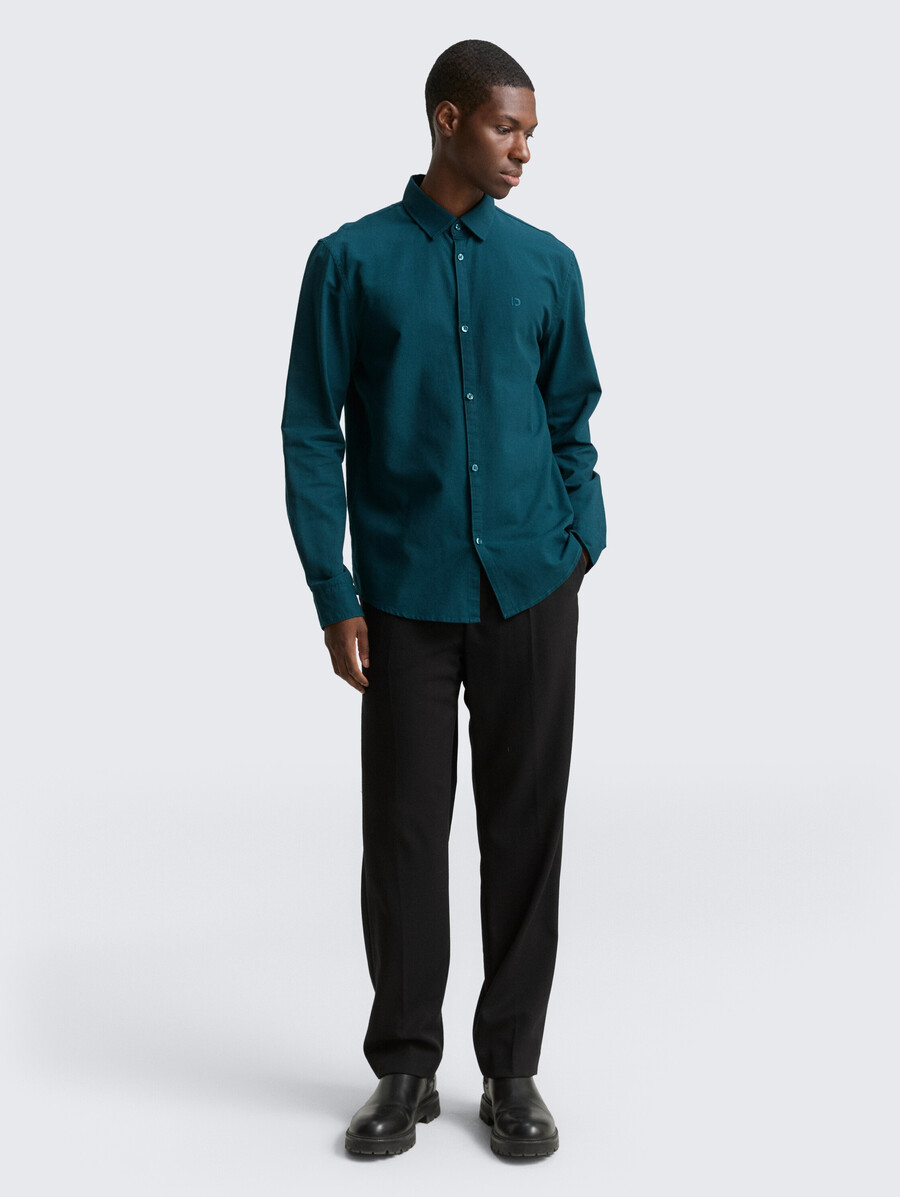 camicia vestibilità regolare con ricamo del logo