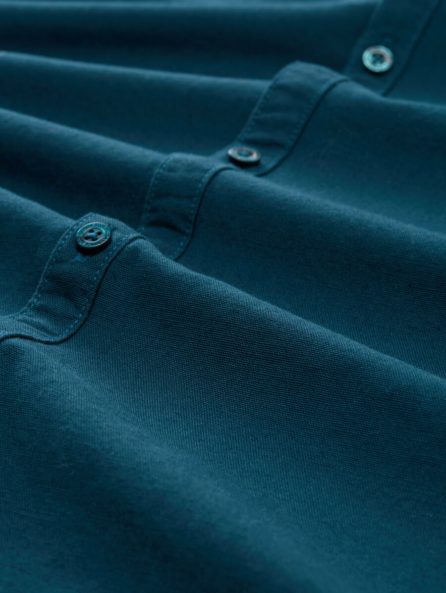 camicia vestibilità regolare con ricamo del logo