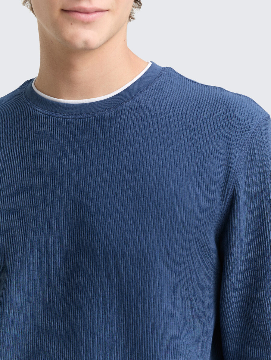 maglia a maniche lunghe con look 2 in 1