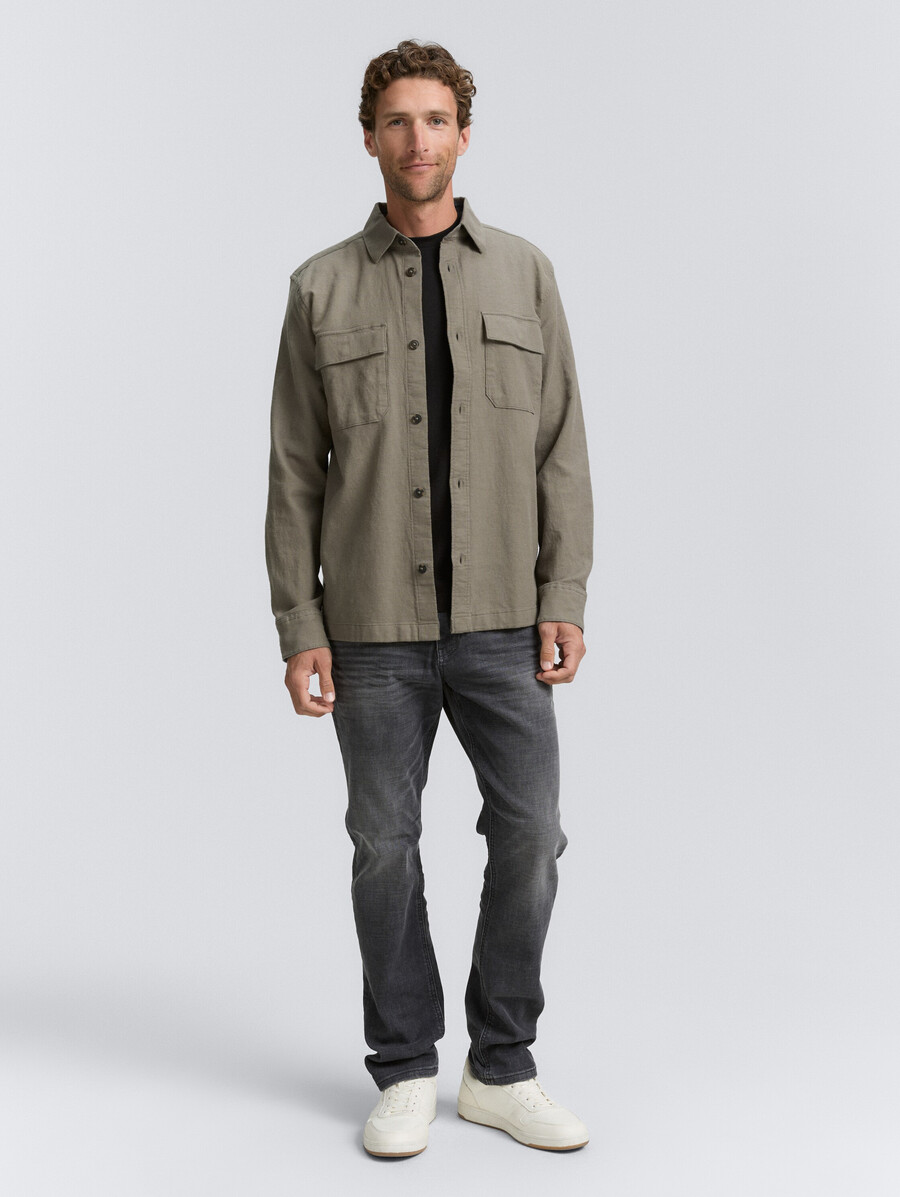 camicia overshirt con tasche sul petto