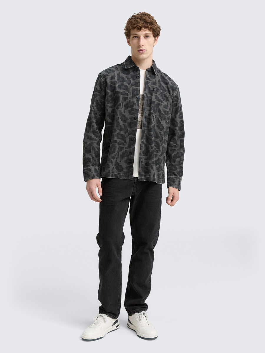 camicia con taschino sul petto