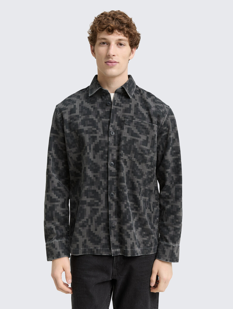 camicia con taschino sul petto