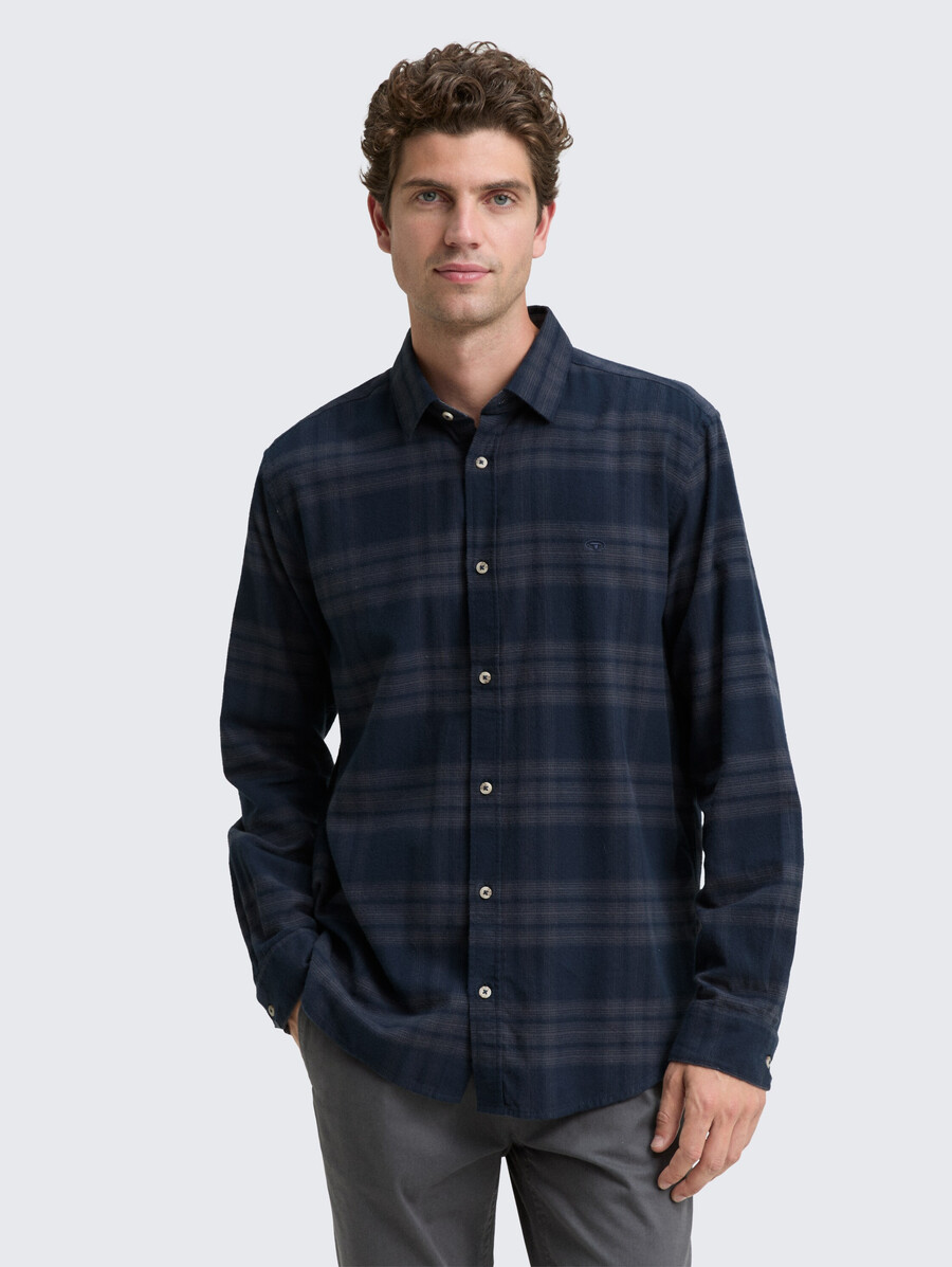 camicia vestibilità regolare con ricamo del logo