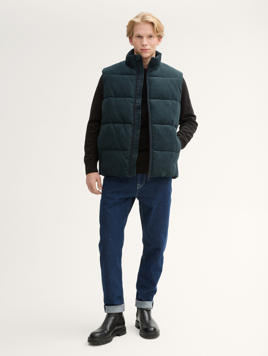 gilet imbottito in velluto a coste dalla vestibilità comoda