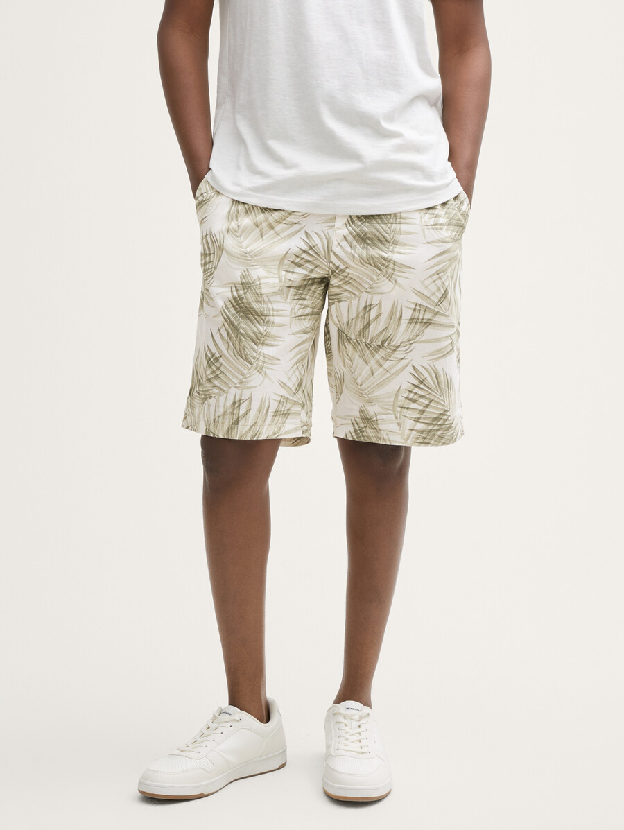 pantaloncini comodi con contenuto di lino