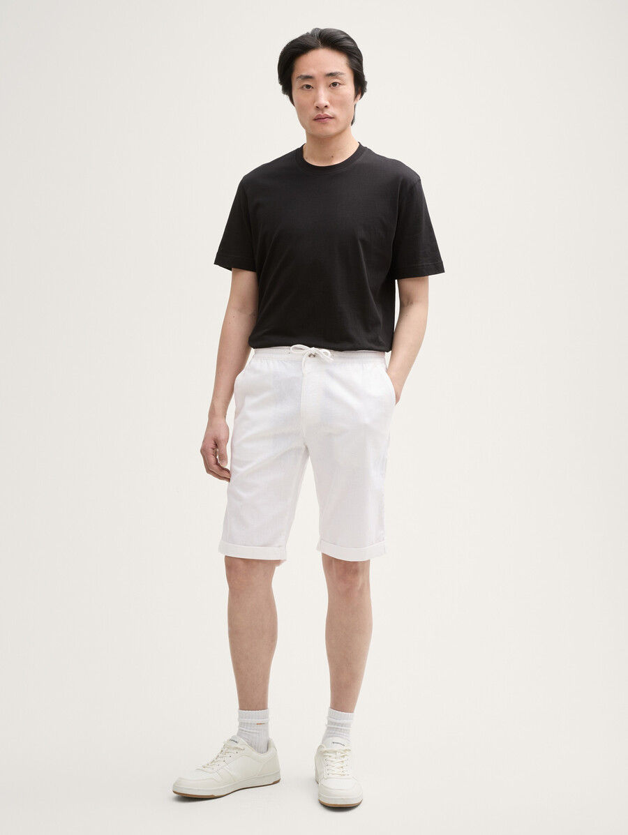 pantaloncini normali con contenuto di lino