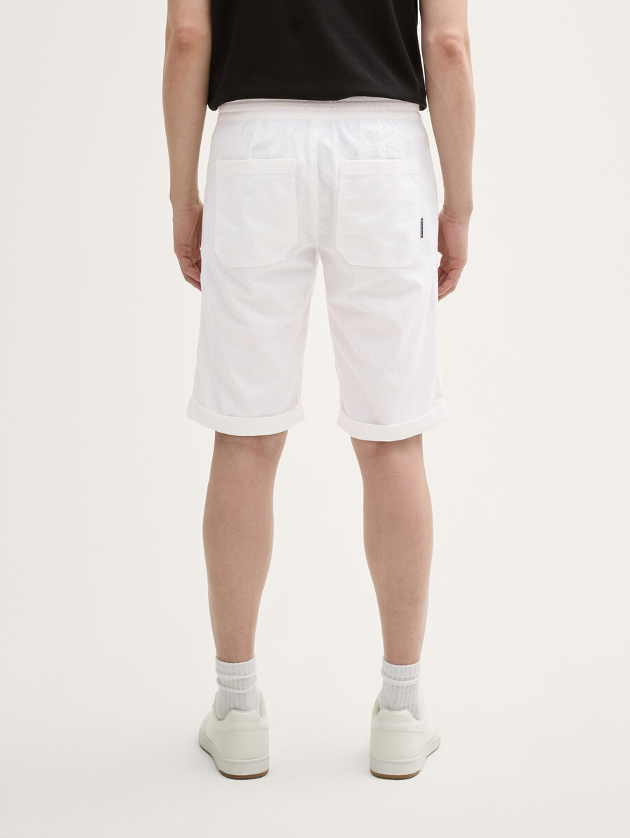 pantaloncini normali con contenuto di lino