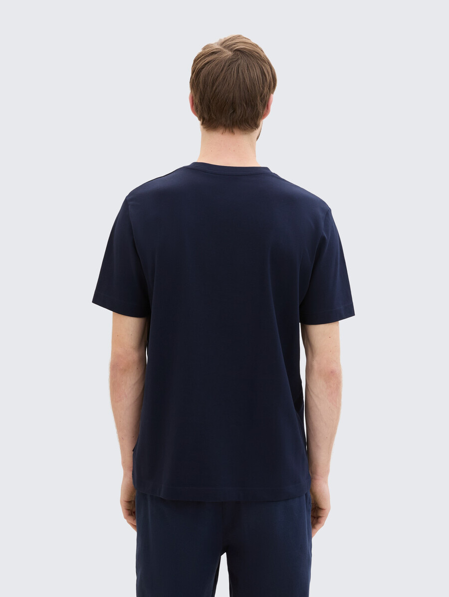 t-shirt con texture piqué