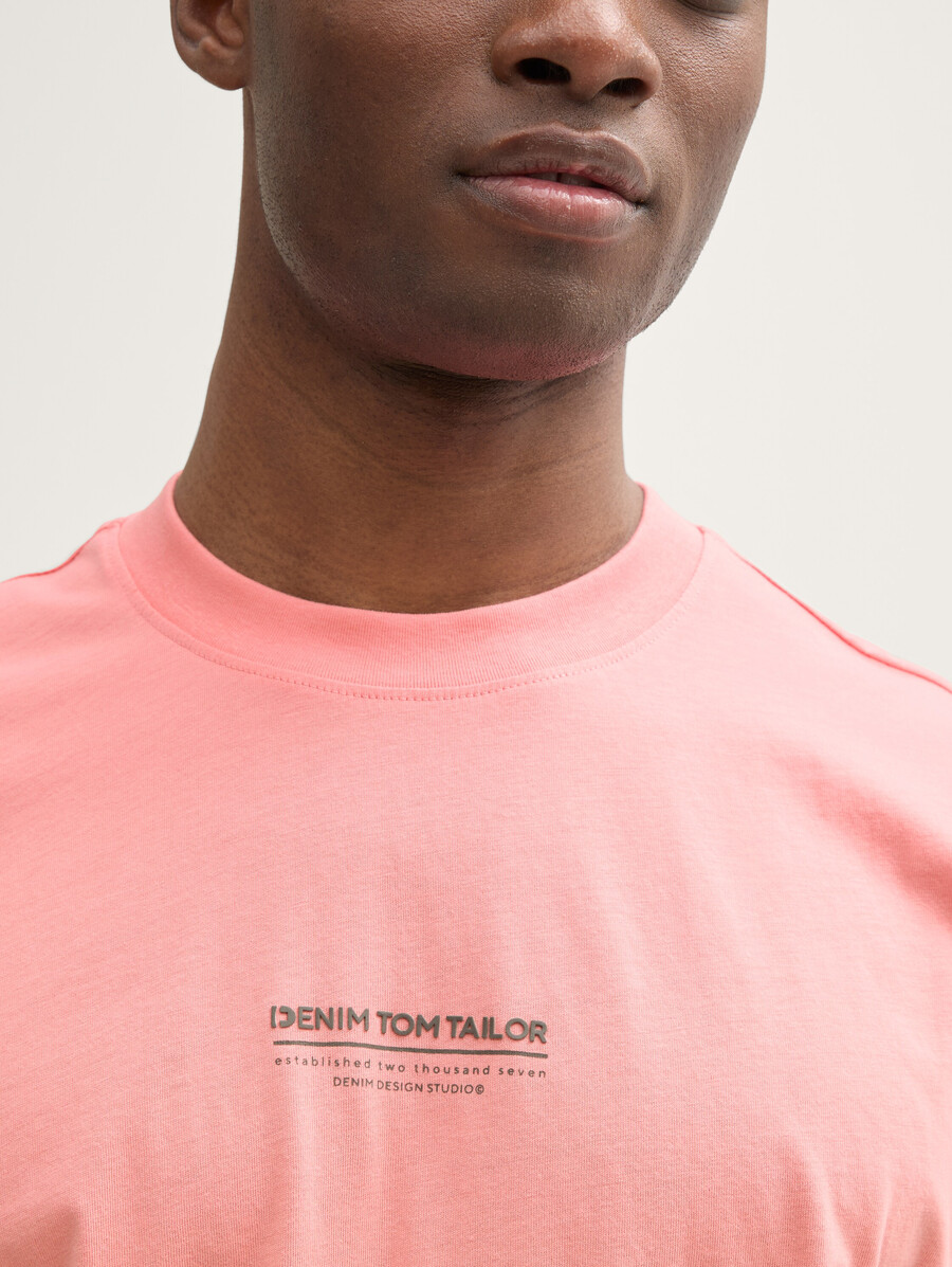 t-shirt in cotone dalla vestibilità comoda