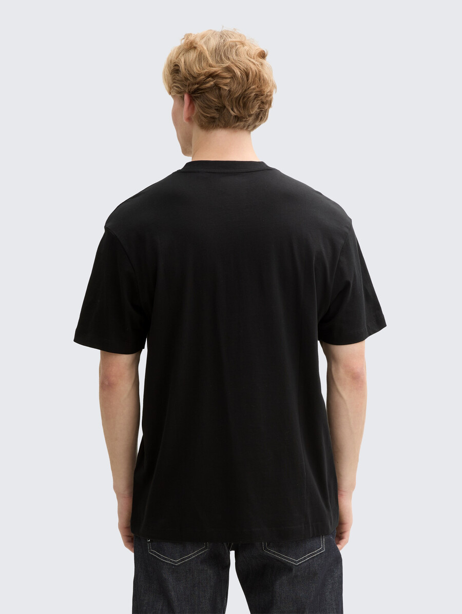 t-shirt in cotone dalla vestibilità comoda