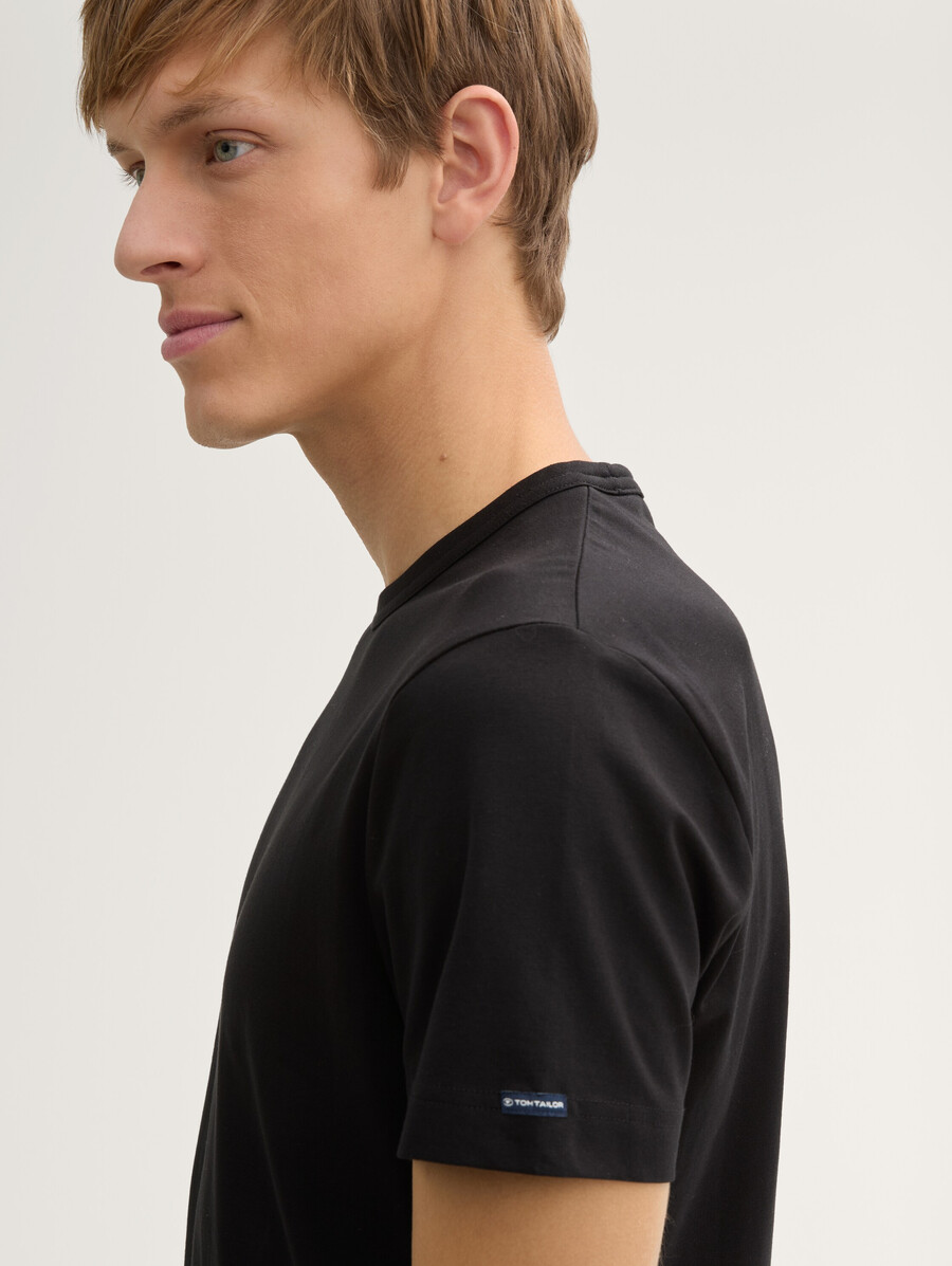 t-shirt slim fit elasticizzata