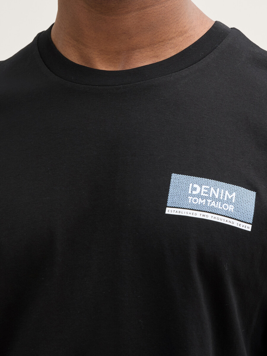 t-shirt basic con stampa del logo