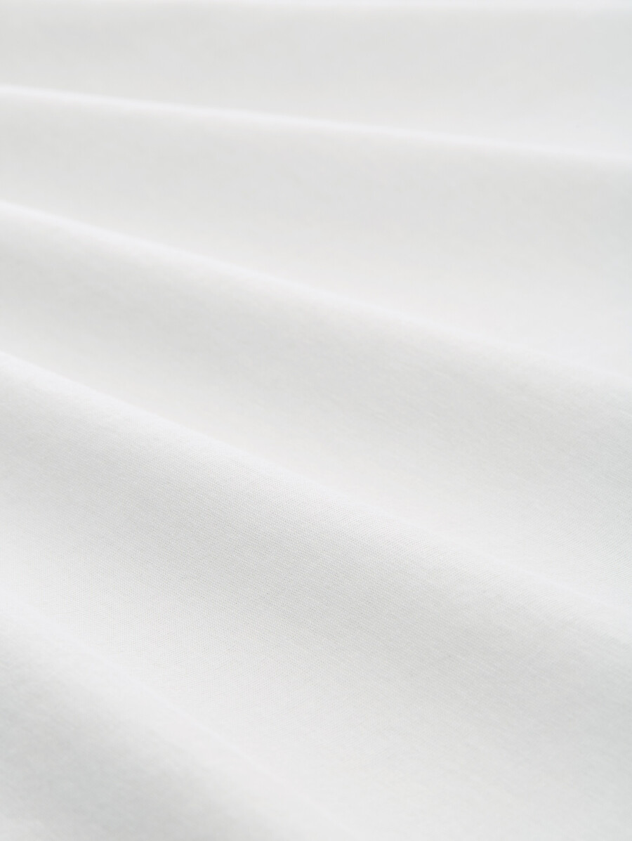 t-shirt dalla vestibilità comoda con stampa sul retro