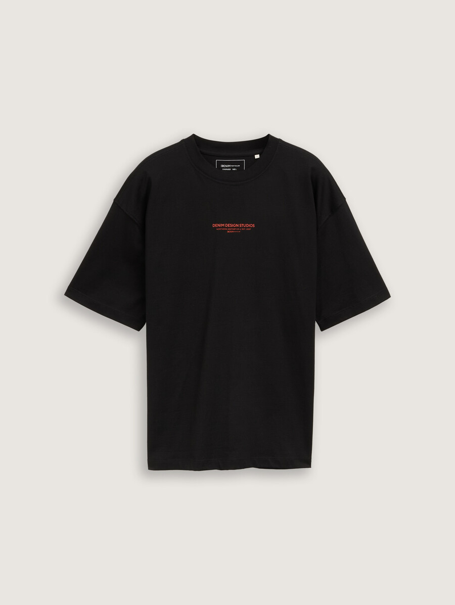 t-shirt oversize con stampa sul retro