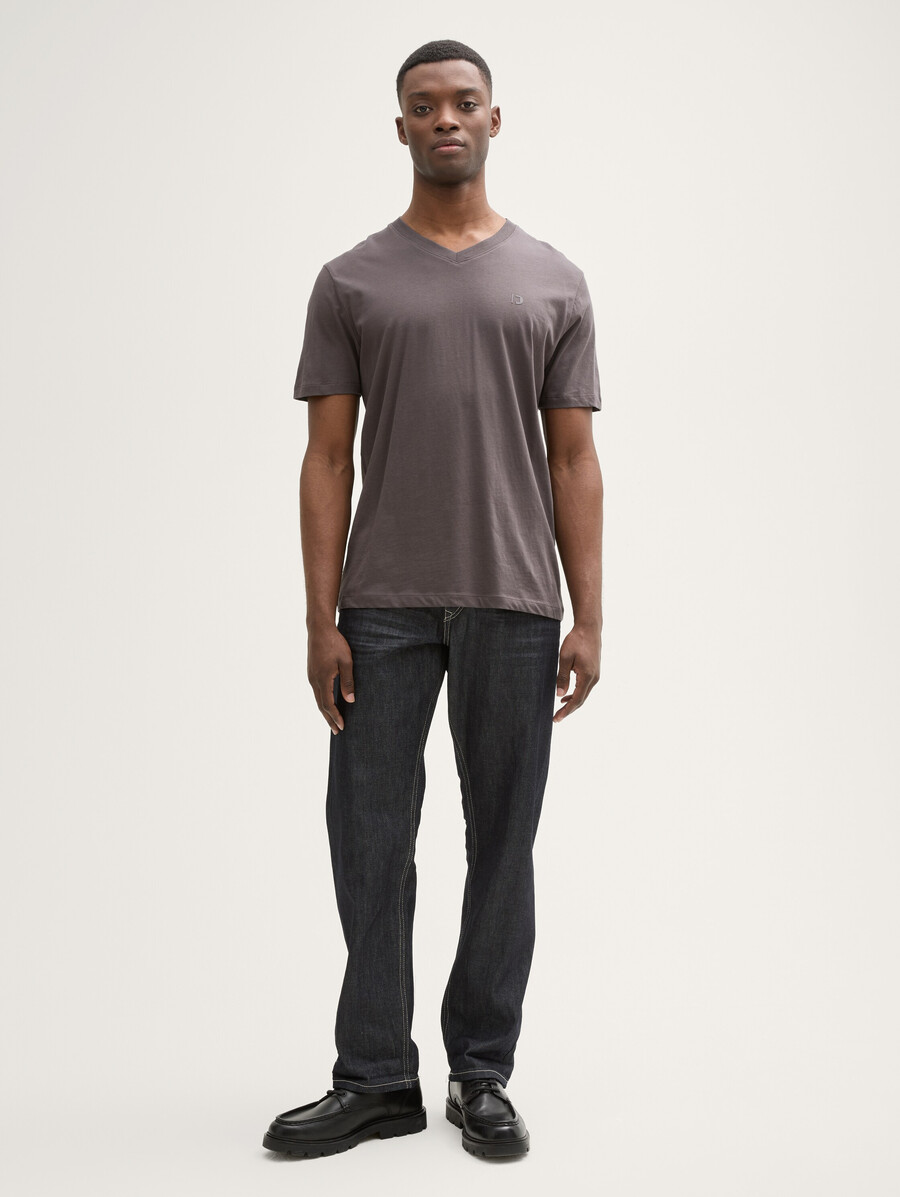 maglietta basic con scollo a v