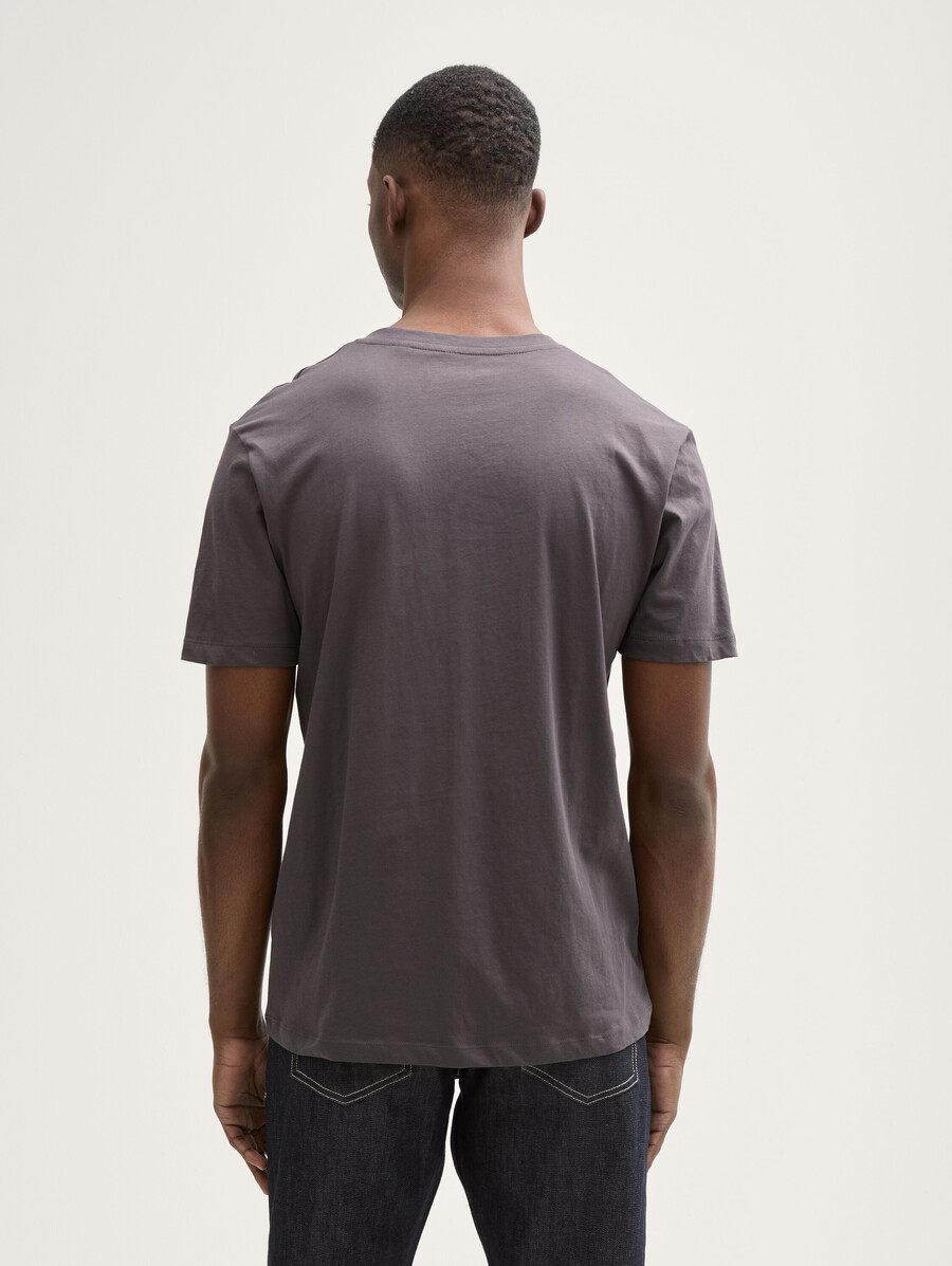 maglietta basic con scollo a v
