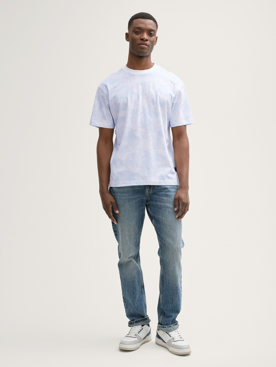 t-shirt dalla vestibilità comoda con stampa all-over