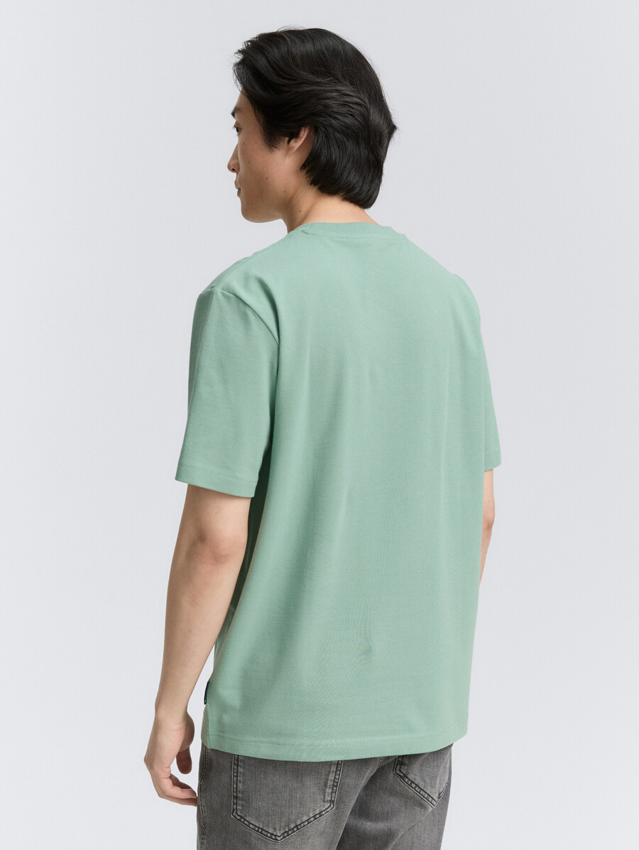 t-shirt con texture piqué