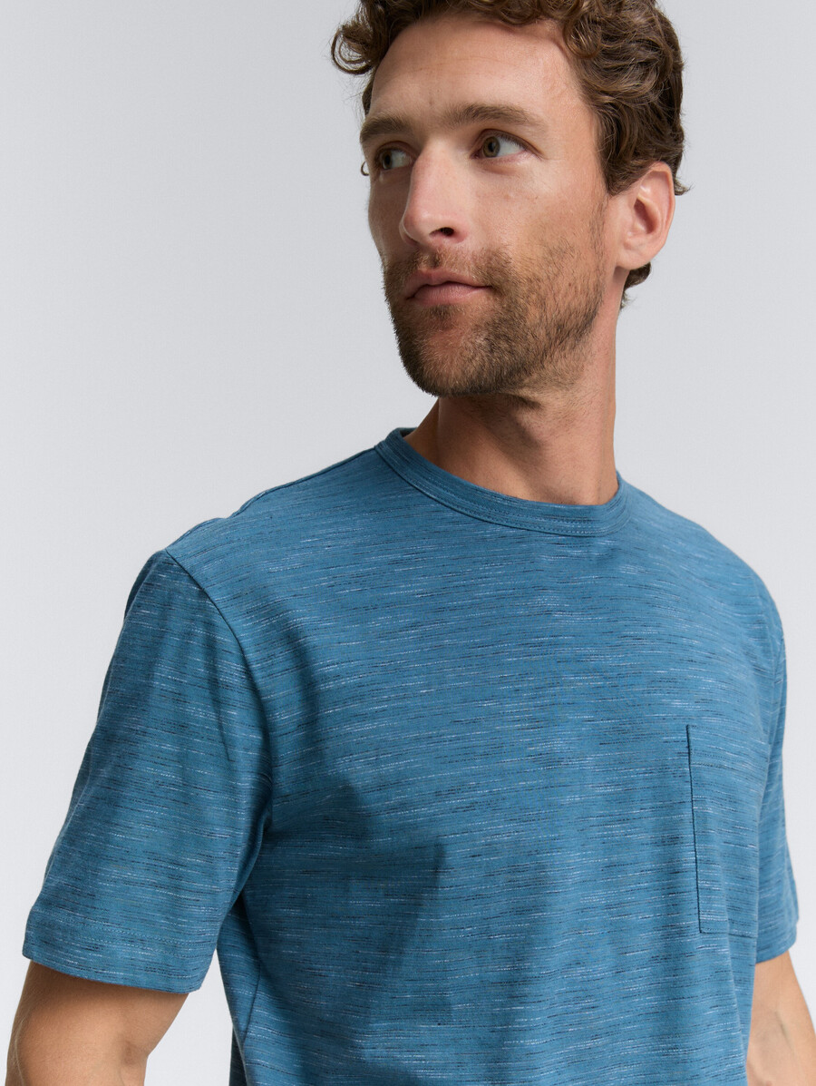 t-shirt in look mélange con taschino sul petto