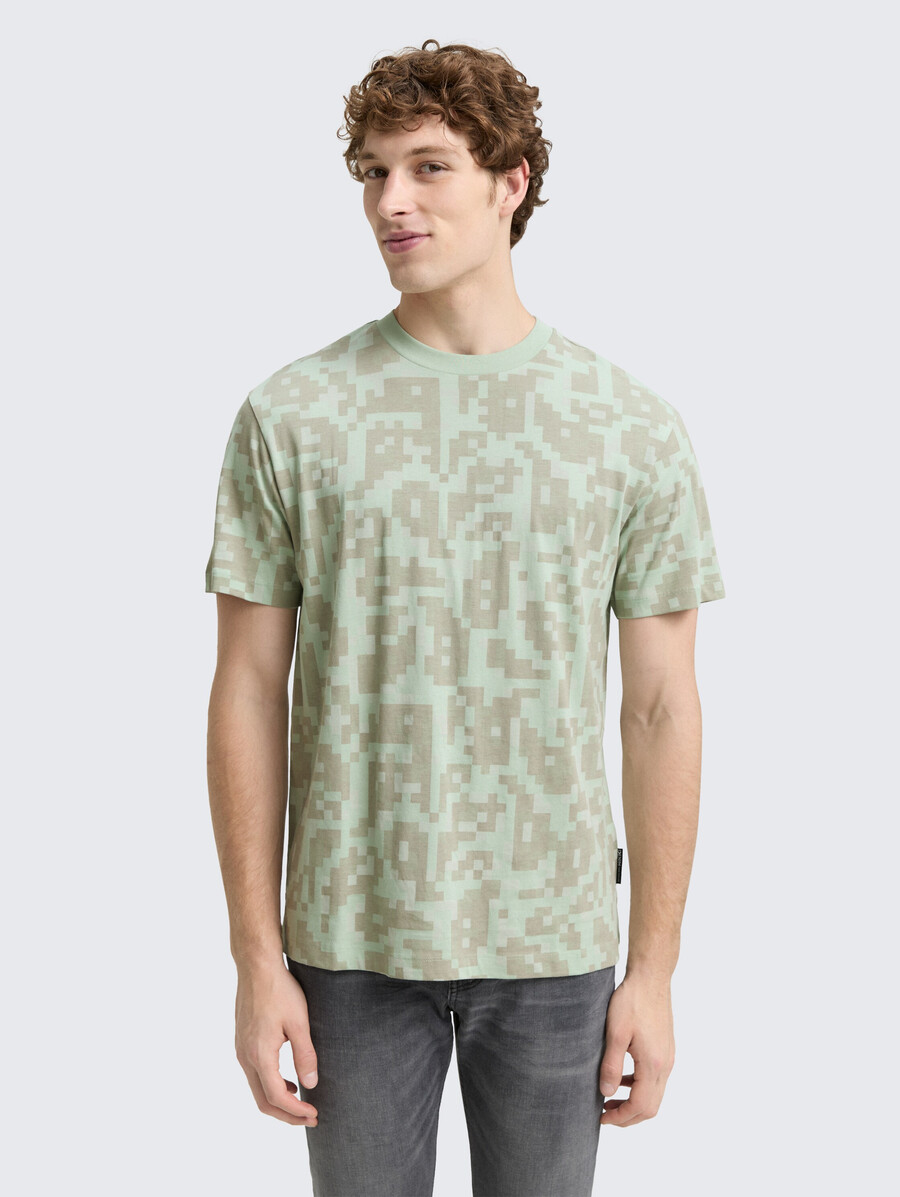 t-shirt vestibilità comoda con motivo