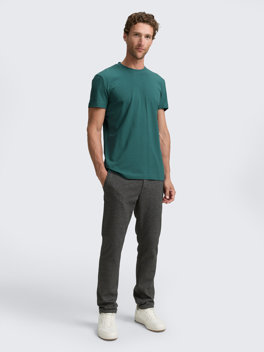 t-shirt slim fit elasticizzata
