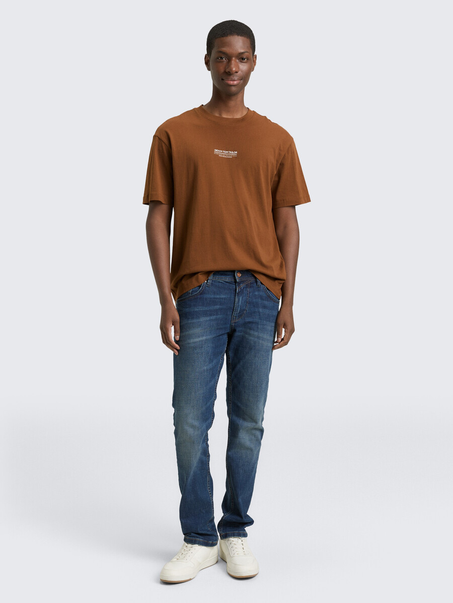 t-shirt in cotone dalla vestibilità comoda