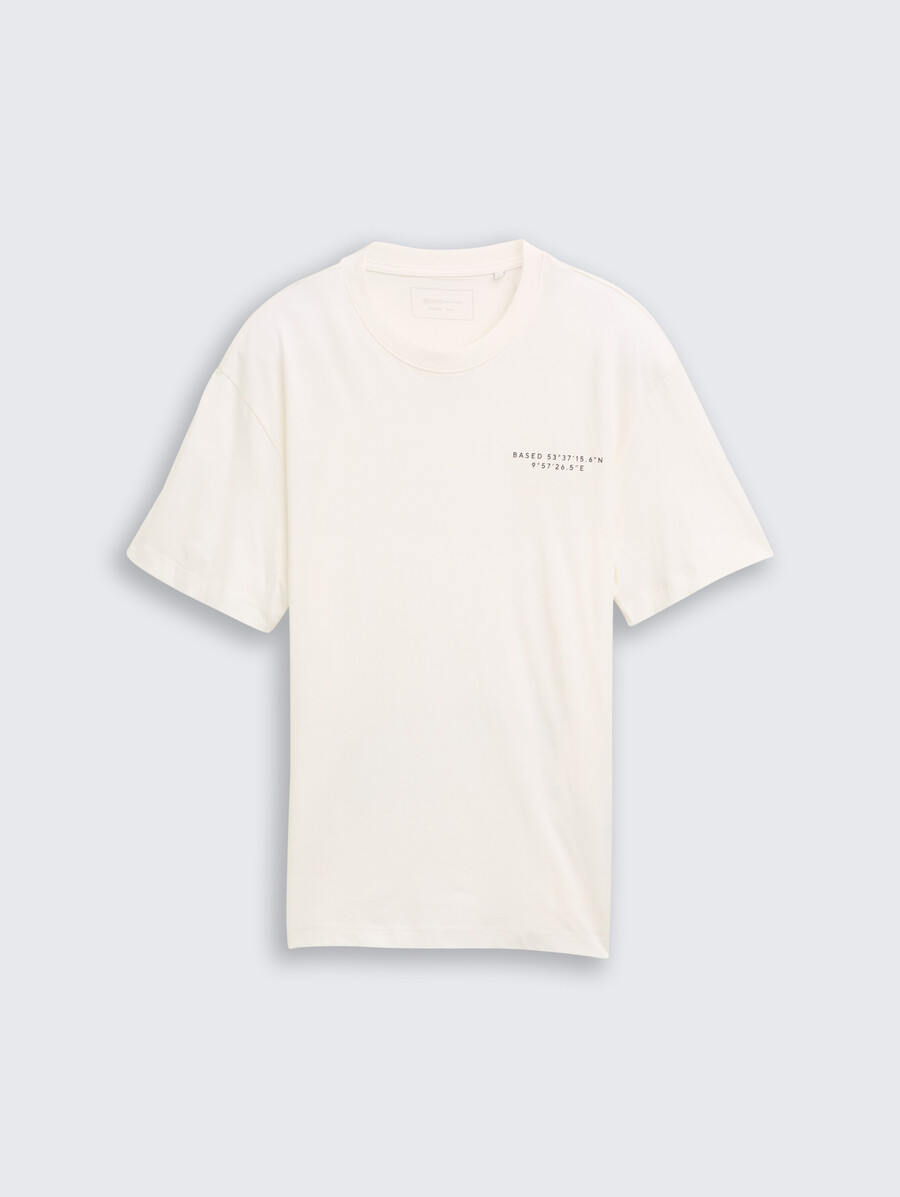 t-shirt vestibilità comoda con stampa