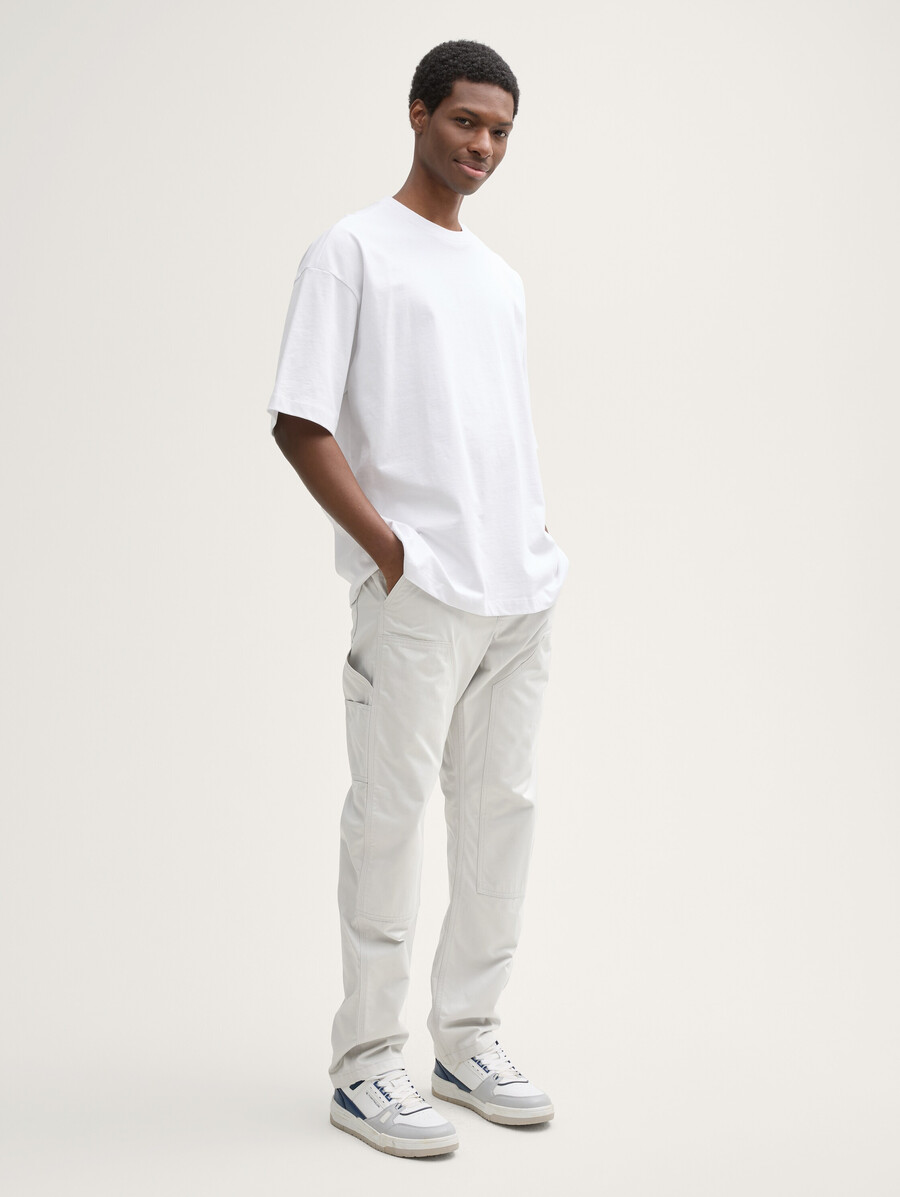 pantaloni utility larghi